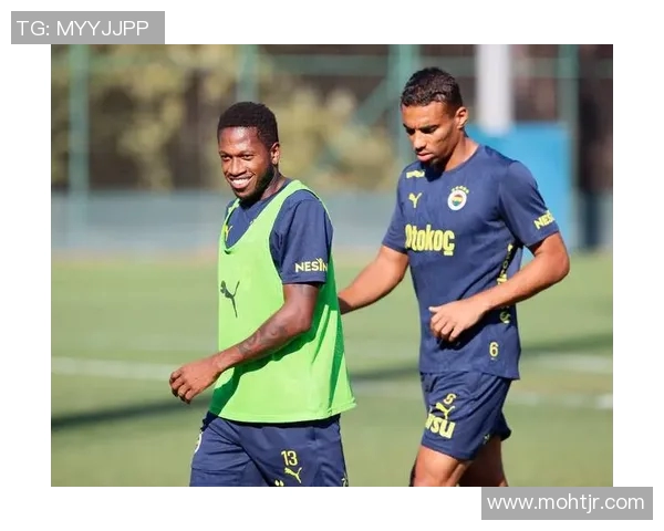 土耳其足球超级联赛发展历程与球队竞争态势分析